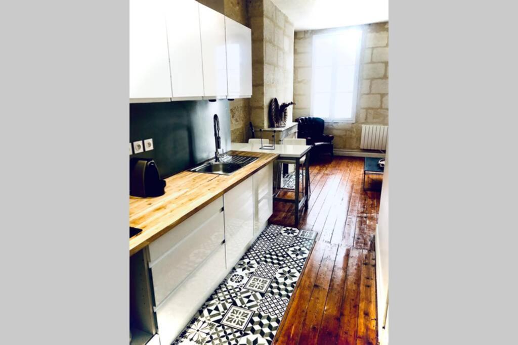 Au Coeur De Libourne Apartamento Exterior foto